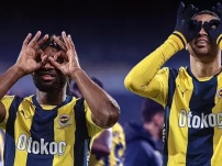 Fenerbahçe’de Sarsıntı: Büyük Umutlarla Gelen Yıldızla Yollar Ayrılıyor!